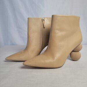 Cult Gaia Daylee Sculptural  Heel Pointed Toe Beige Leather Ankle Boot 38.5/8.5